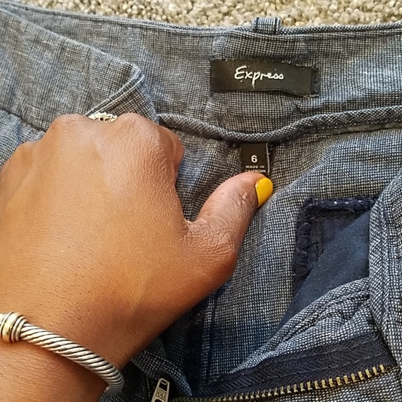 Shorts - Picture 2 of 3